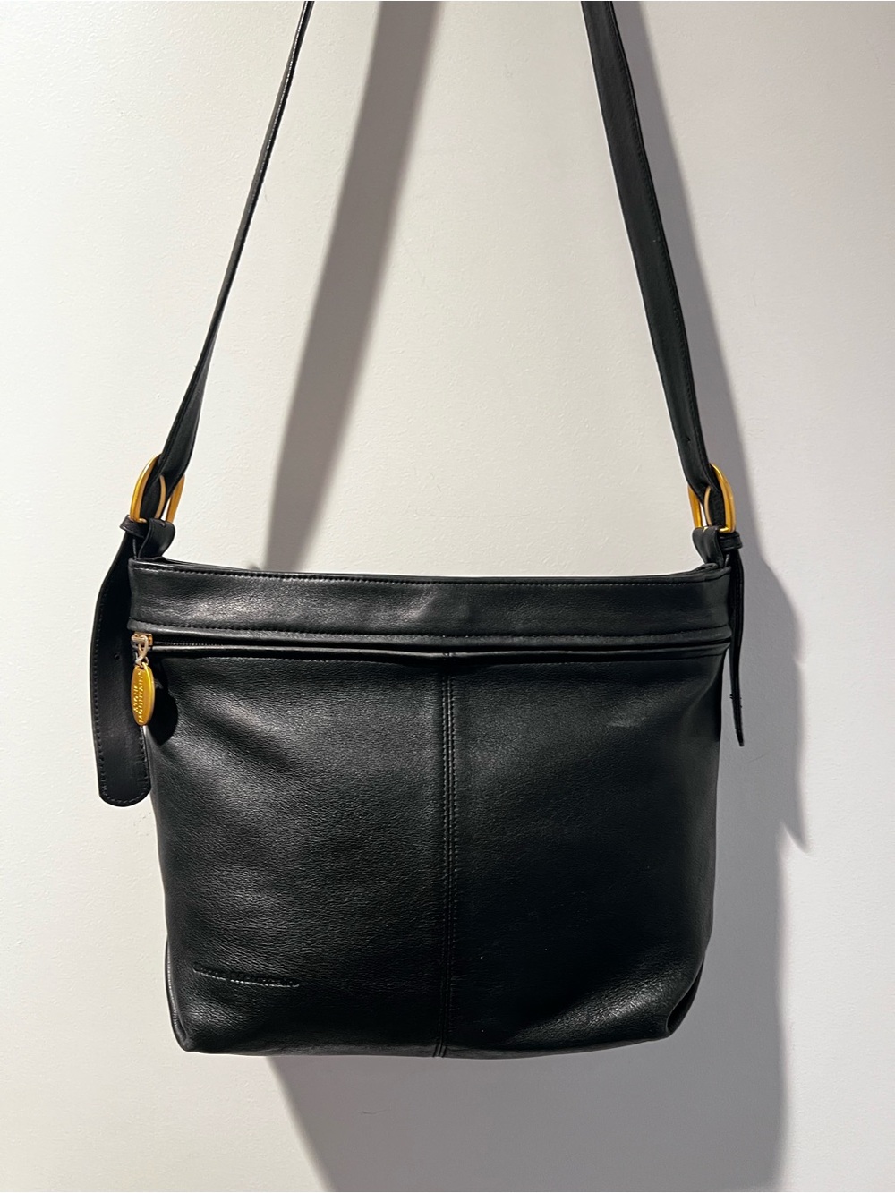 Stone Mountain Accessories Black Leather Shoulder Bag with Gold Hardware